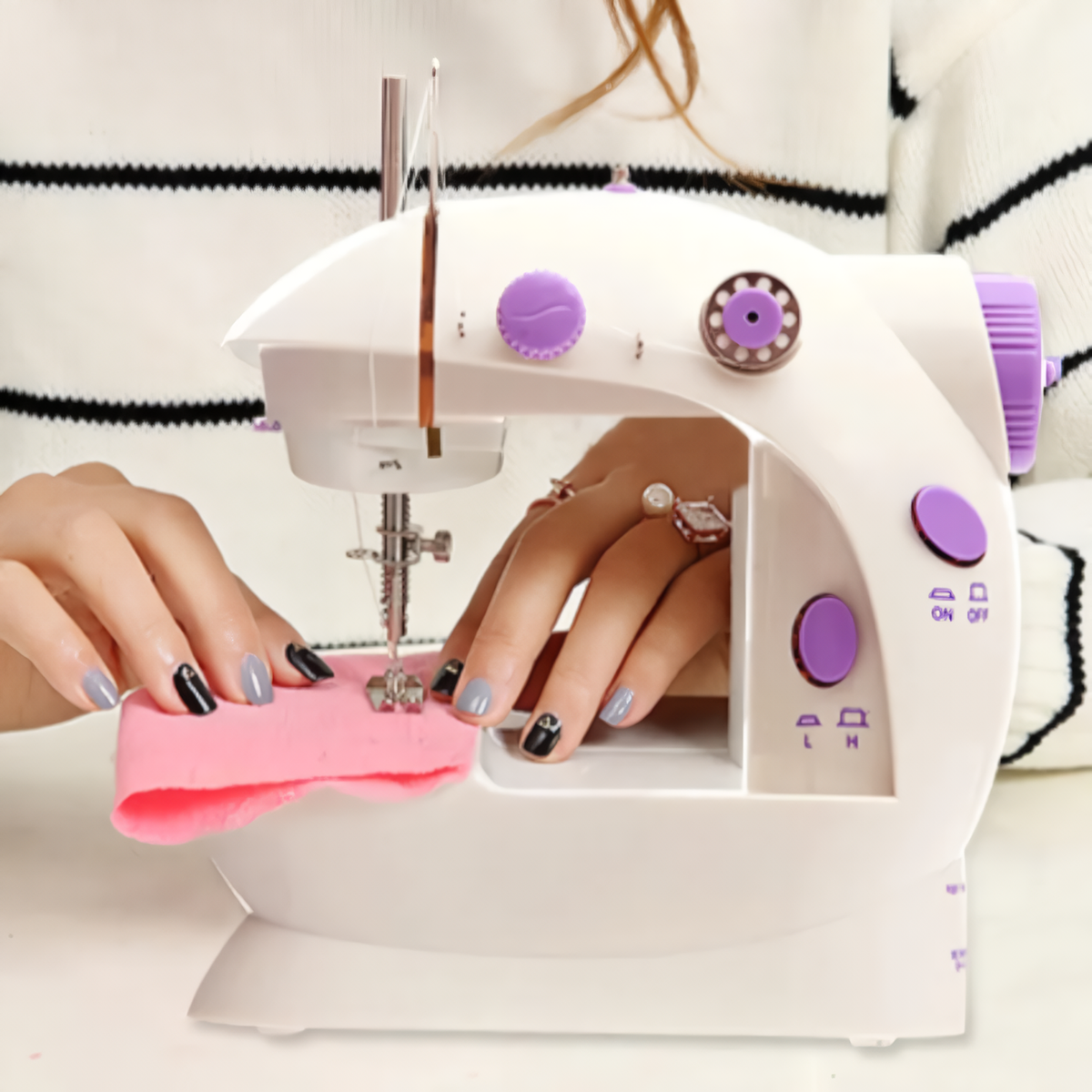 Mini Máquina de Costura Elétrica Portátil