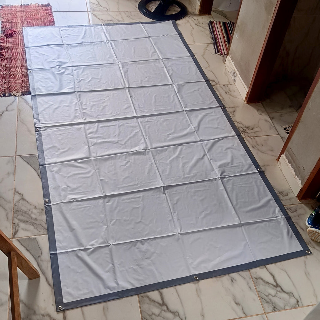 Tela para Projetor Lona 2,50x1,40m 150 Polegadas