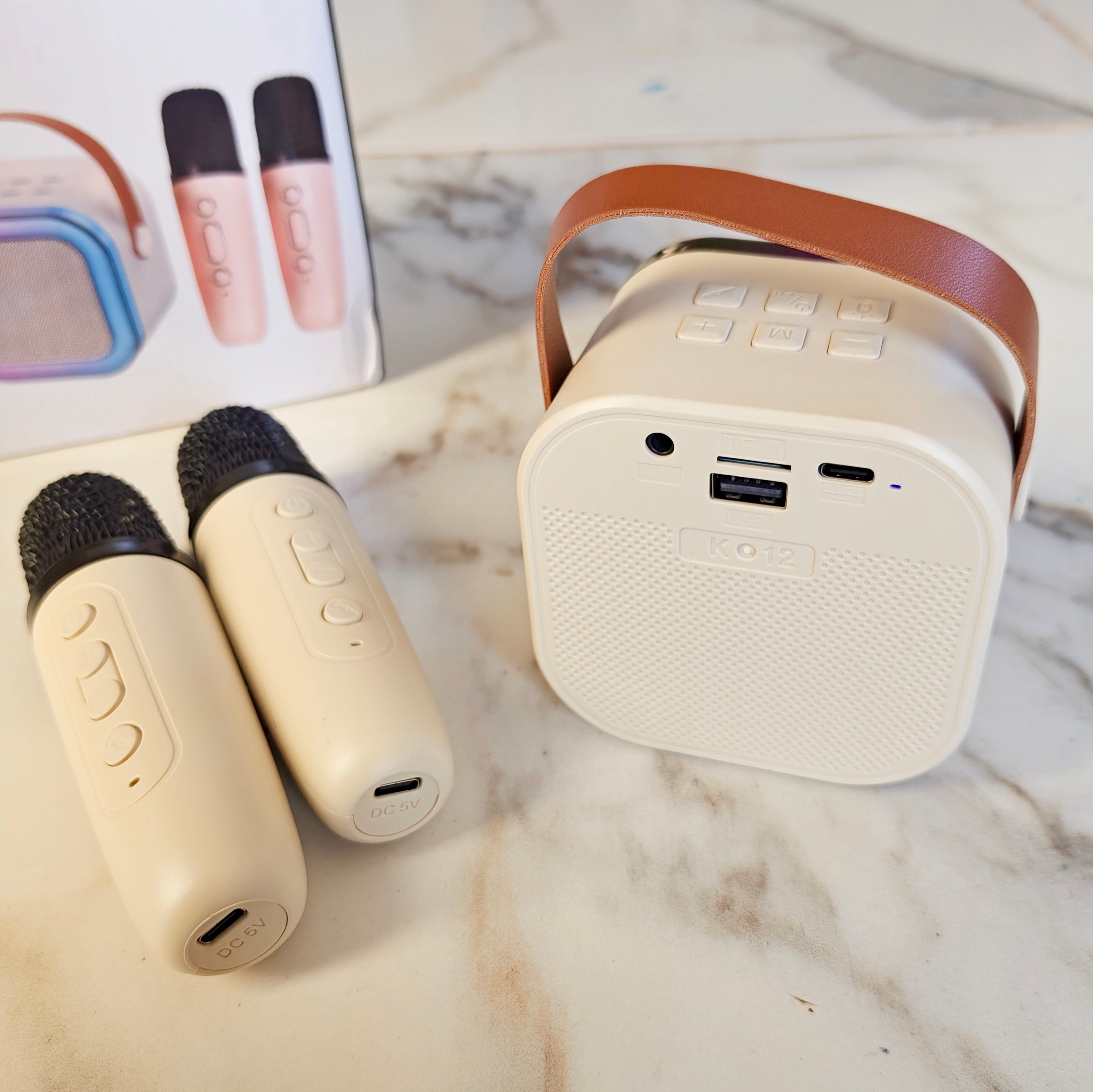 Caixa de Som Karaoke Bluetooth Infantil com 2 Microfones